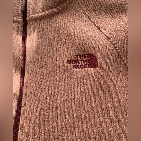 The North Face zip up warm fleece - Picture 4 of 4